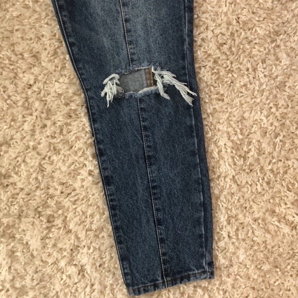 Distressed Mom/Straight Jeans - Picture 3 of 6